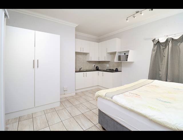 3 BEDROOM HOUSE FOR SALE IN WAVERLEY